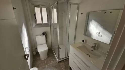 Habitación privada en Calle Alfonso el Sabio, imagen 8 de 9