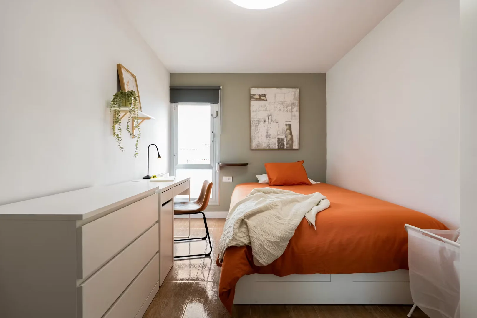 Quarto de estudante funcional perfeito para estudar em