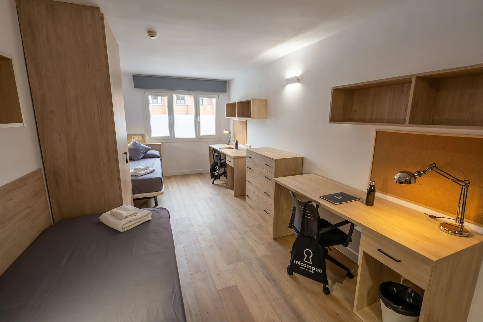 Mehrbettzimmer in 3-Zimmer-Wohnung Leganés
