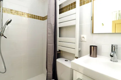 Private room at Nice, 06200, image 10 of 17