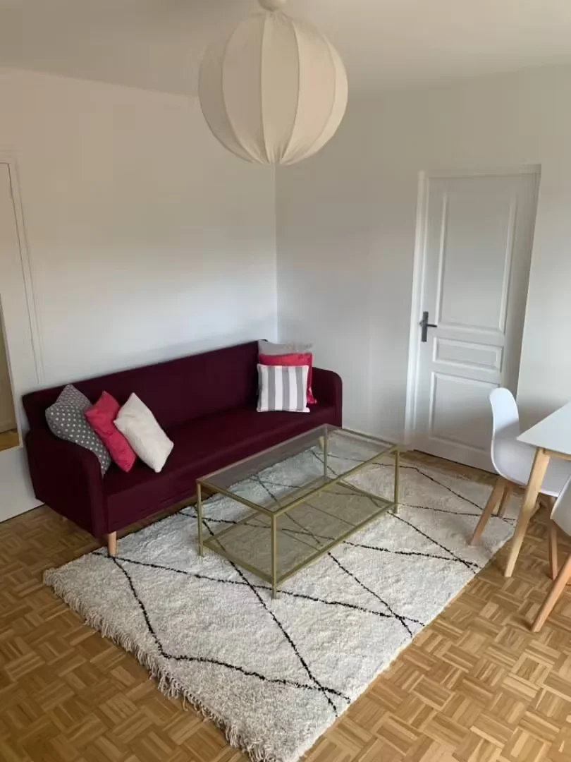 Komfortables und geräumiges Studentenzimmer in 