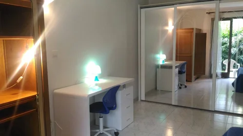 Habitación privada en Nice, 06200, imagen 25 de 42