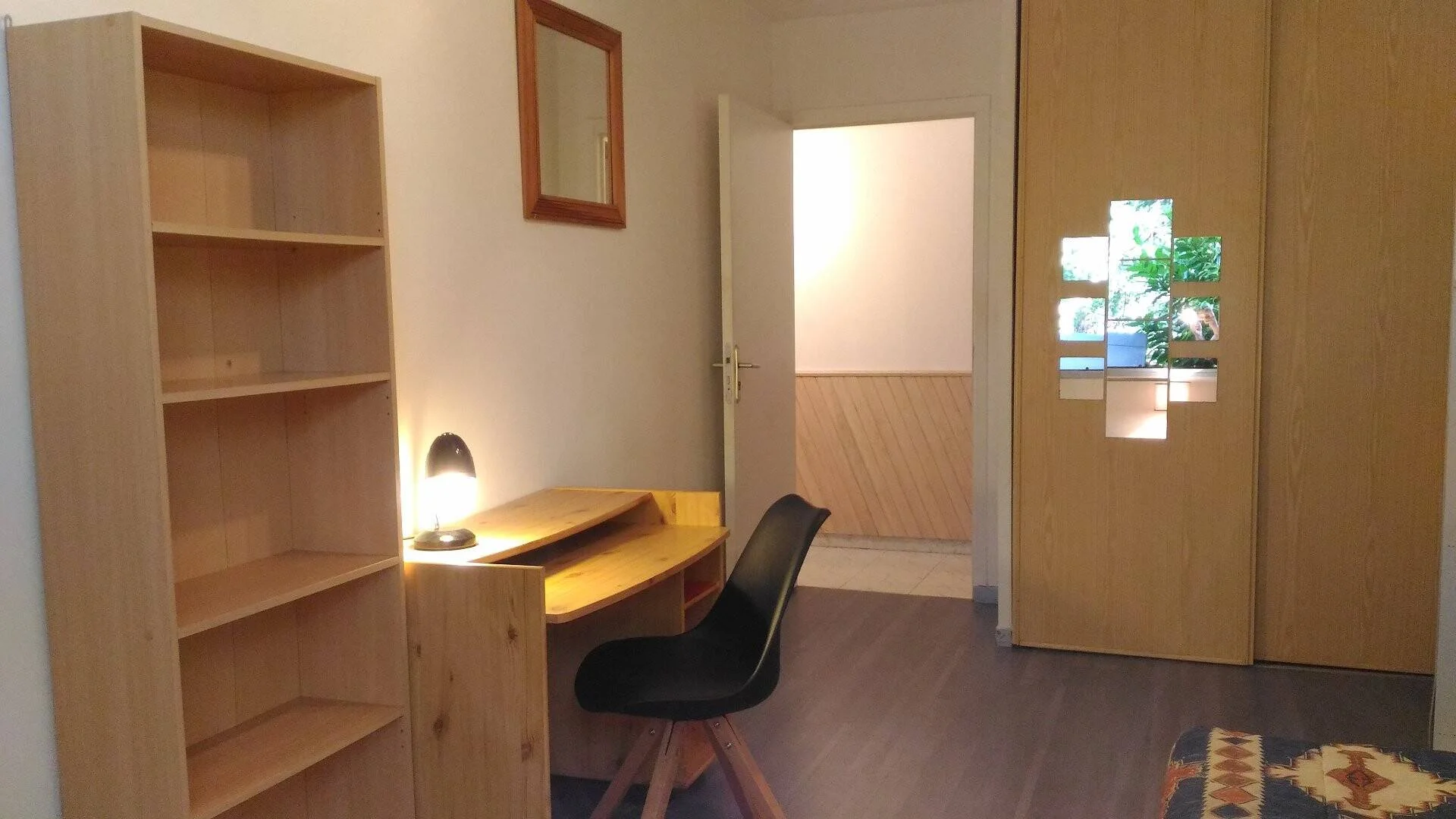 Habitación asequible para estudiantes con buena iluminación en 