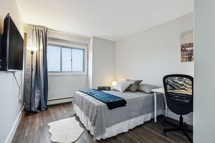 Halifax de ortak bir dairede kiralık oda