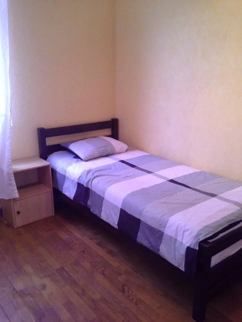 Chambre d'étudiant économique avec emplacement pratique dans 