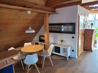 Dairenin tamamı konumu Max-Planck-Straße, 8 20 görüntüsü