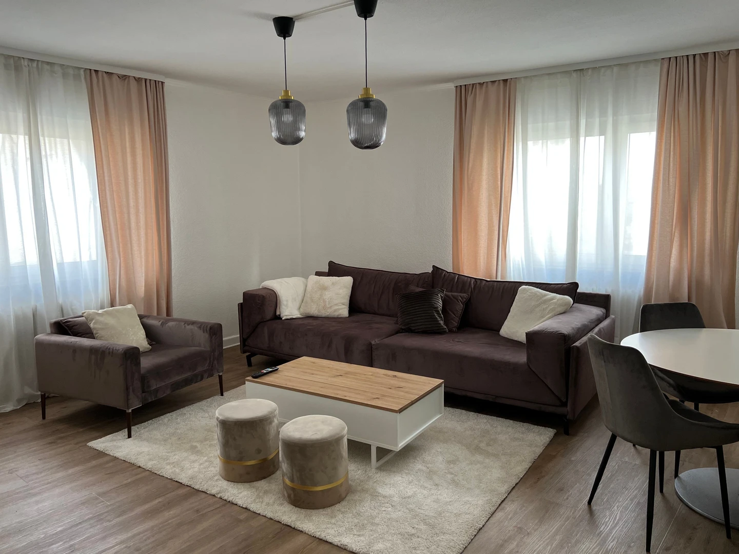 Leverkusen de çift kişilik yataklı kiralık oda