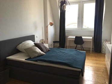 Cheap private room in Frankfurt