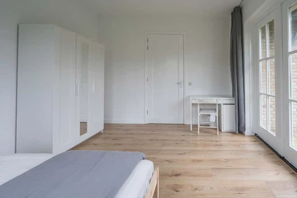 Room for rent with double bed Amsterdam