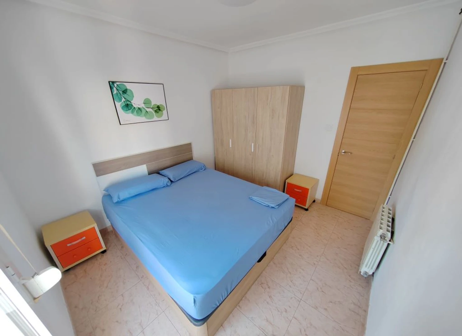 Alojamiento de 2 dormitorios en Alicante