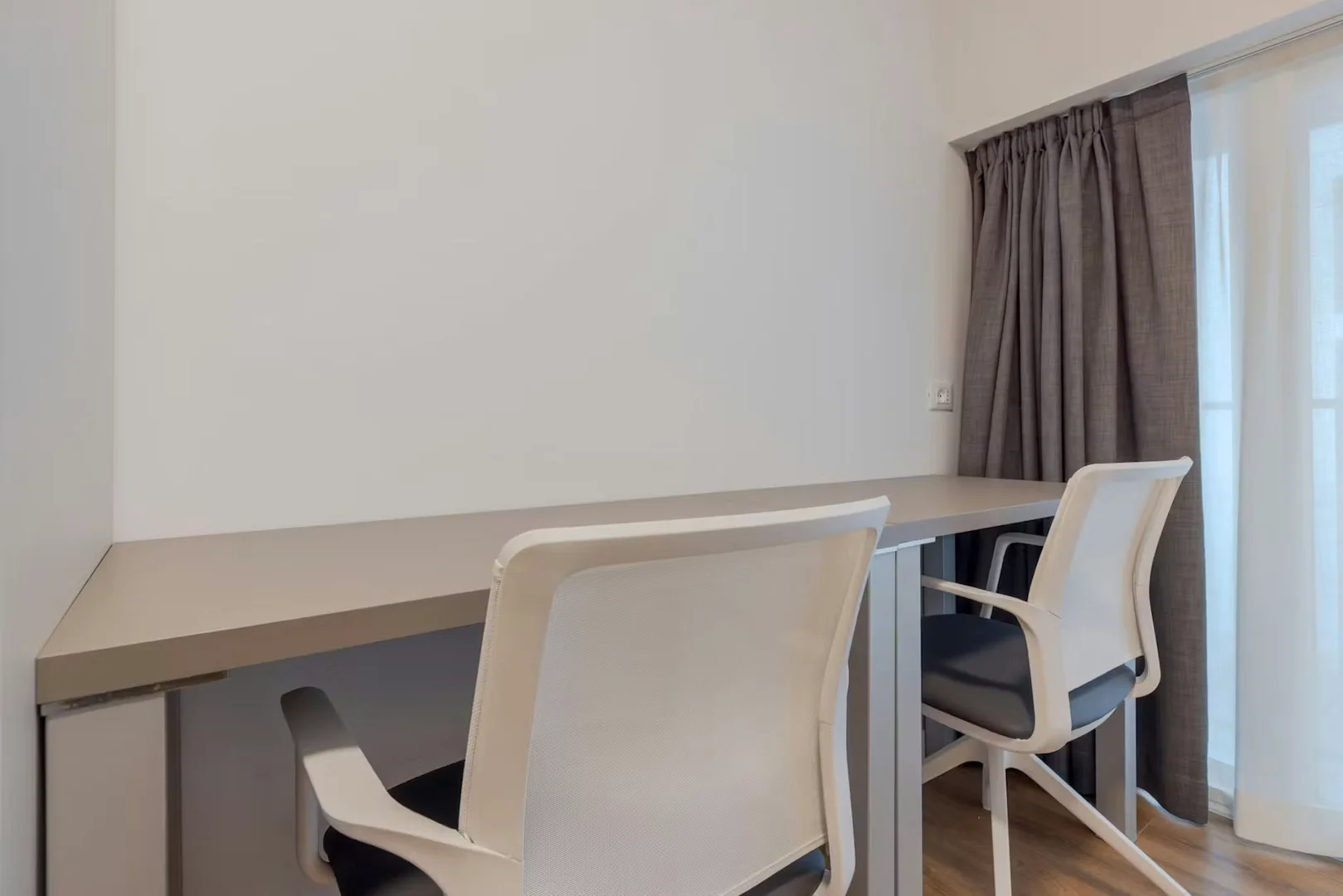 Quarto acolhedor para estudantes disponível em