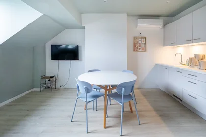 Entire apartment at Rue Max Roos, Schaerbeek, image 1 of 10
