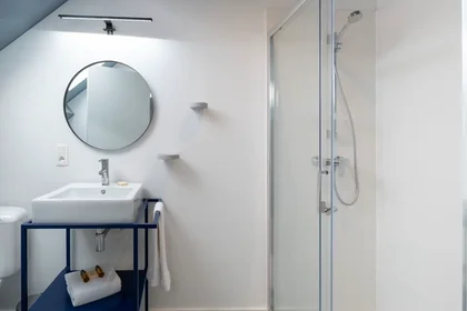 Apartamento inteiro em Rue Max Roos, Schaerbeek, imagem 7 de 10