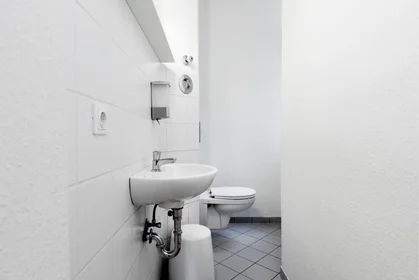 Chambre privée à Hohenzollerndamm, Schmargendorf, image 10 de 10