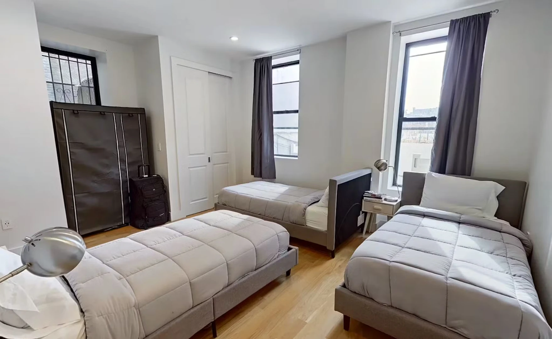 Luminosa stanza condivisa in affitto a New York