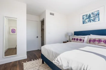 Logement entier à West Beachwood Lane, Central LA, image 9 de 10