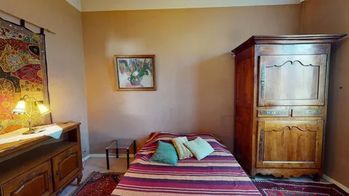 Quarto privado em Avenue Général Coronat, , imagem 1 de 10