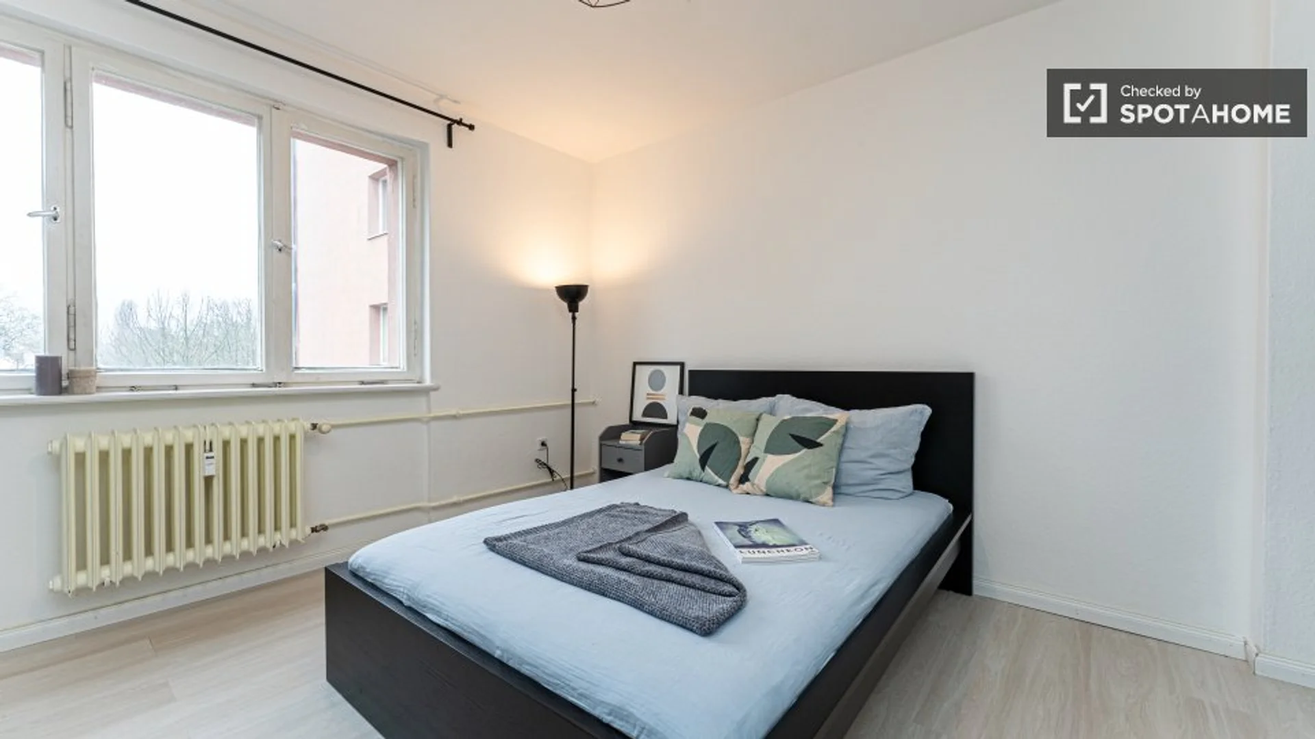 Chambre d'étudiant économique avec emplacement pratique dans