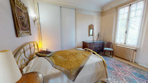 Chambre privée à 97 Avenue Général Coronat , image 1 de 10