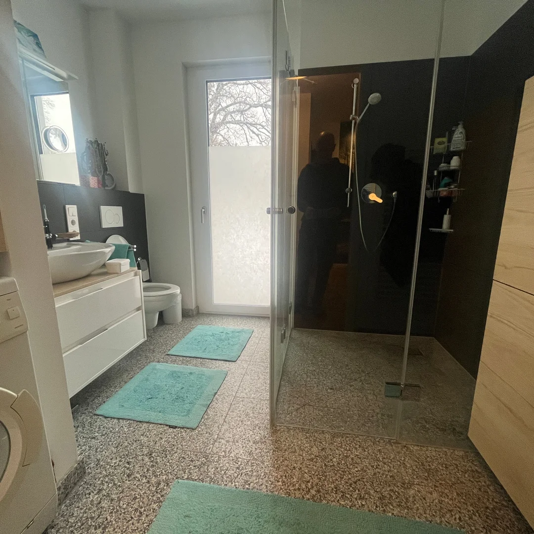 Habitación para estudiantes en  con área de estudio y facilidades compartidas