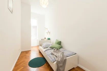 Stanza privata in Kantstraße, Charlottenburg, immagine 1 di 10