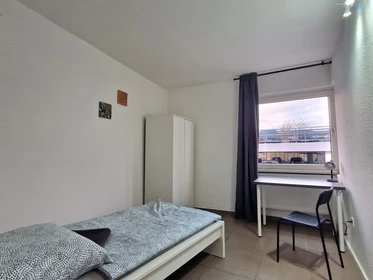 Renting rooms by the month in Dortmund