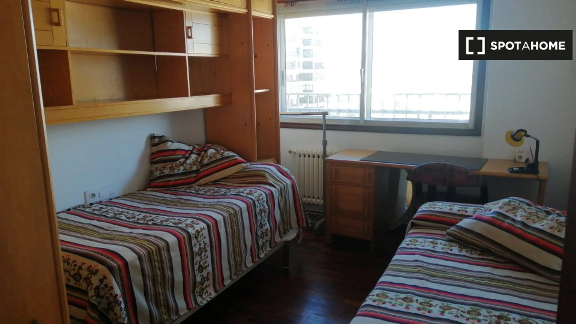 Alojamiento con 3 habitaciones en Vigo