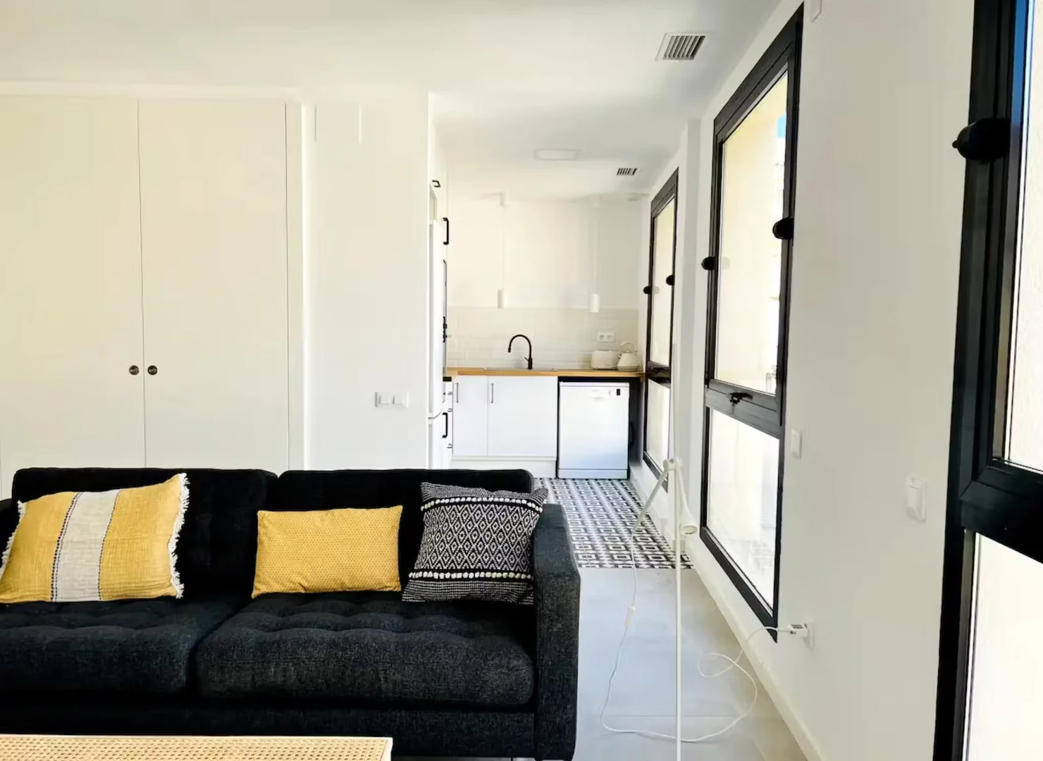 Modern and bright flat in Sant Cugat Del Vallès
