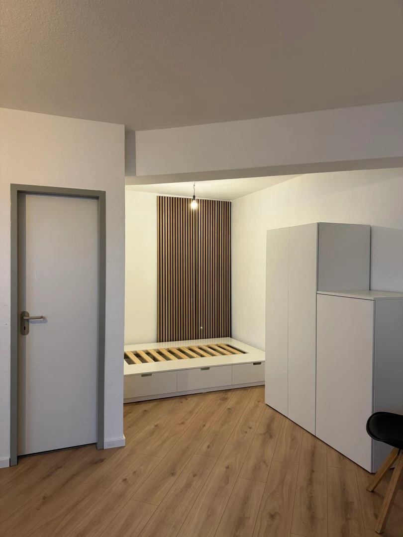 Very bright studio for rent in Aachen