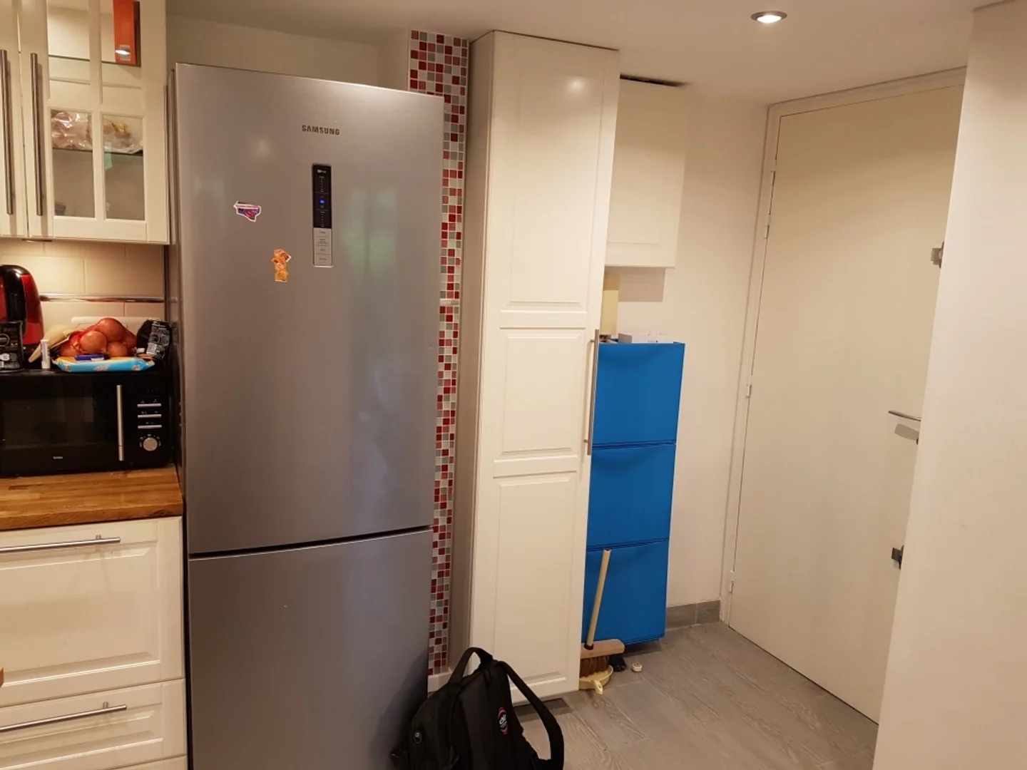Chambre confortable pour étudiants disponible dans 