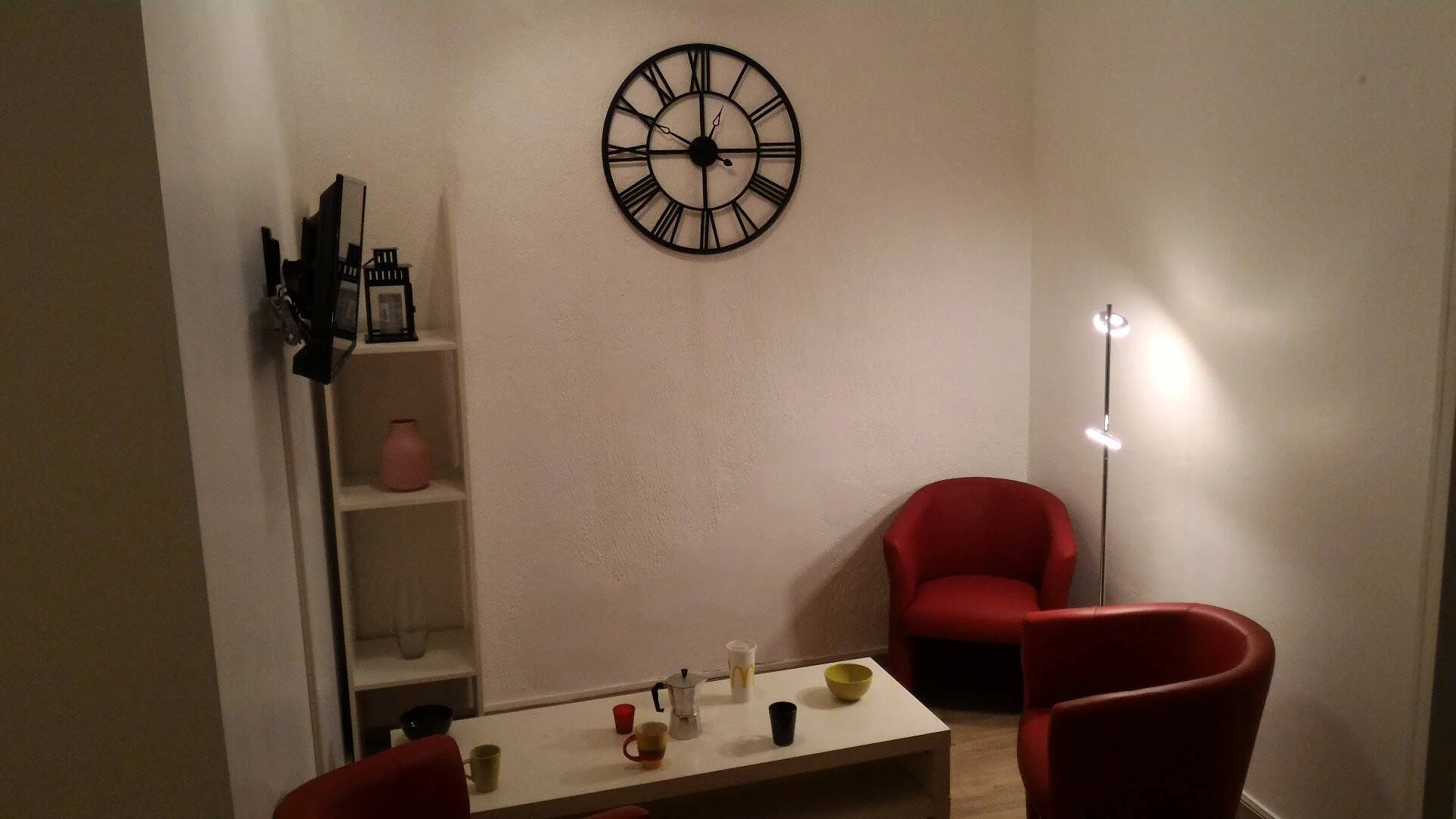 Zimmer in Studentenwohnung in  zu vermieten, voll möbliert