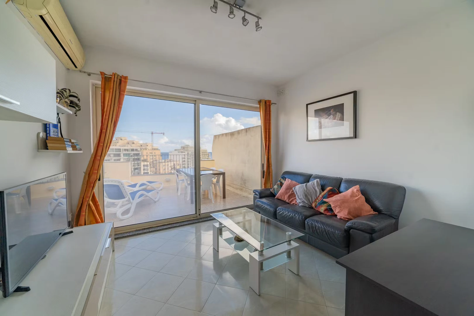 Apartamento entero totalmente amueblado  en Malta