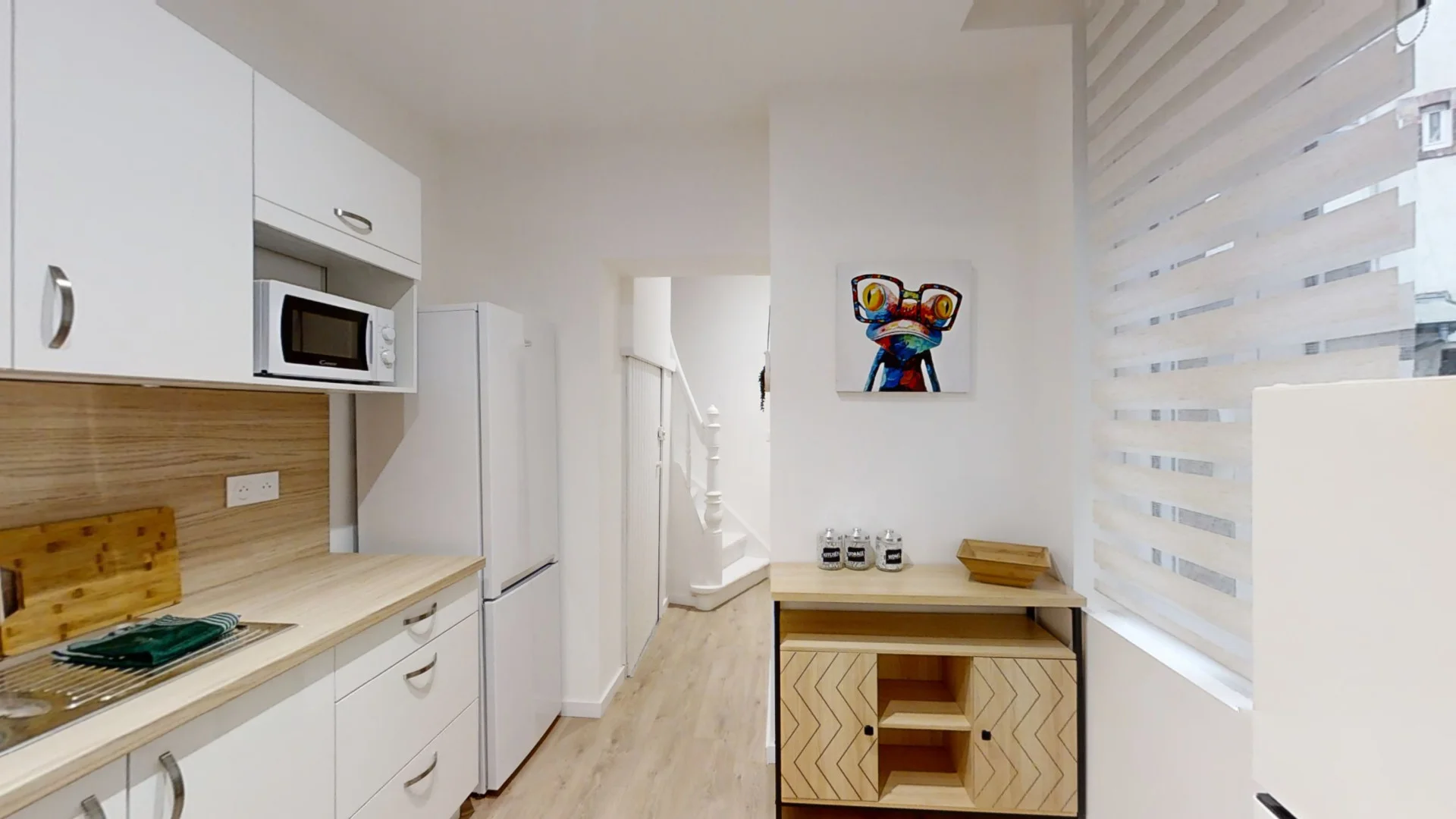Comfortable and spacious student room in 