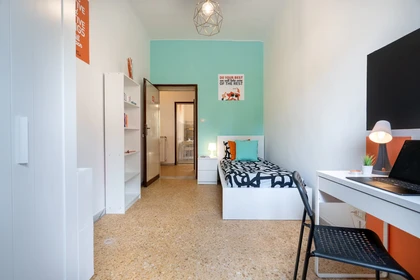 Renting rooms by the month in Pisa