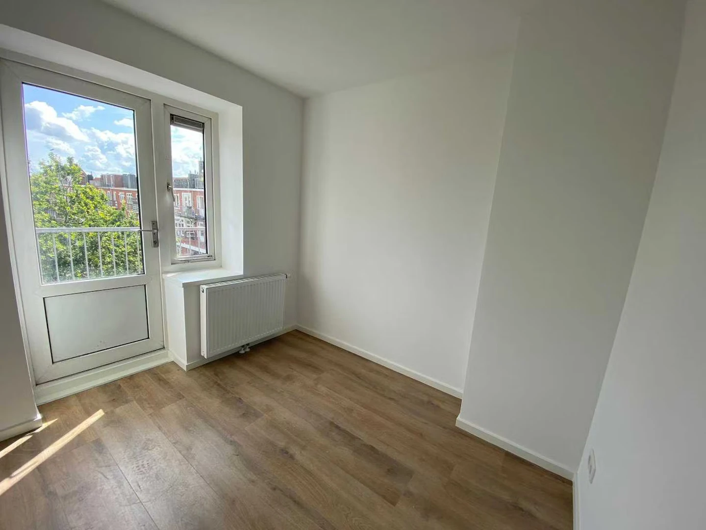 Accommodation with 3 bedrooms in Groningen