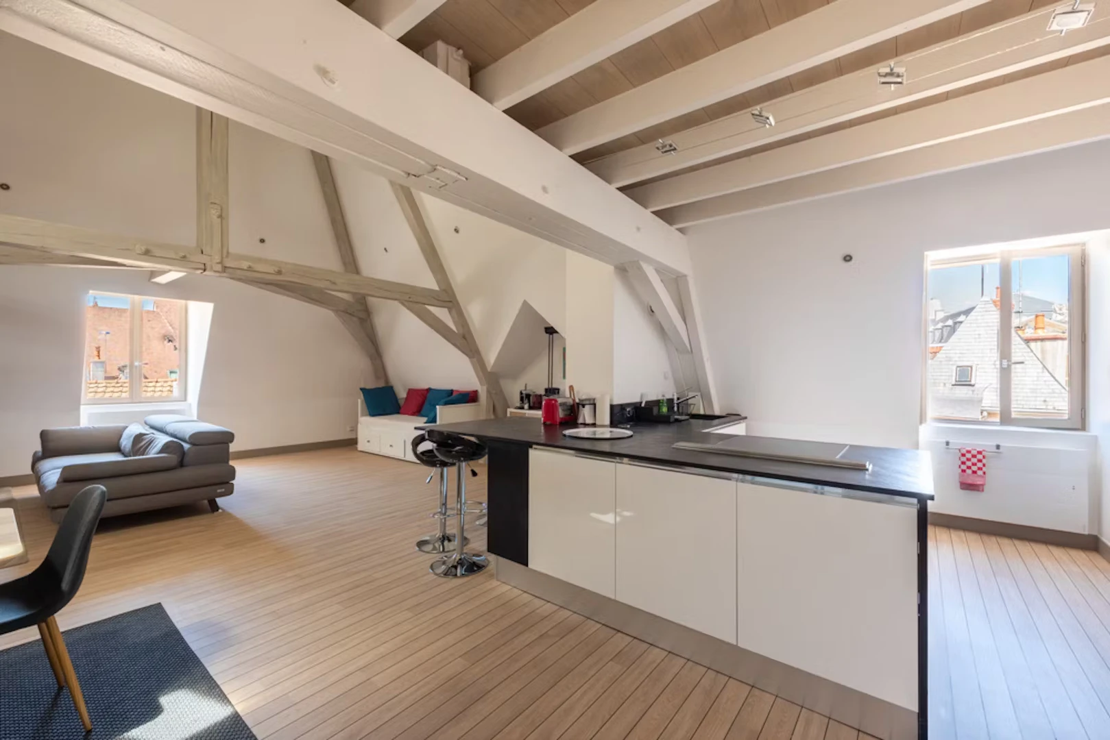 Apartamento totalmente mobilado em Dijon