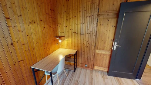 Private room at Square du Haut Blosne, Bréquigny, image 1 of 10