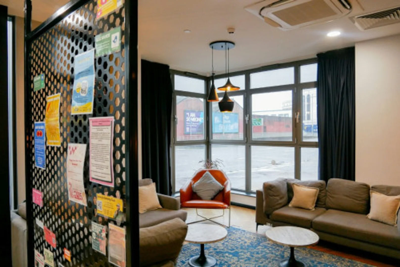 Affordable room for students with ample lighting in 