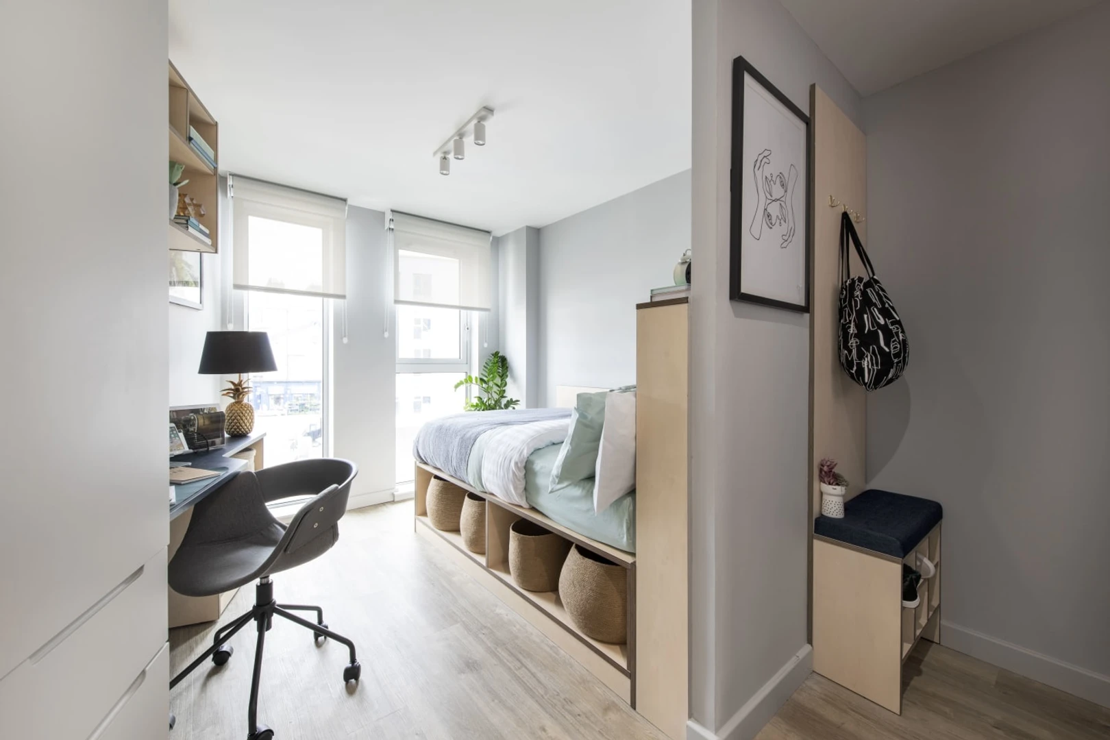 Renting rooms by the month in Edinburgh
