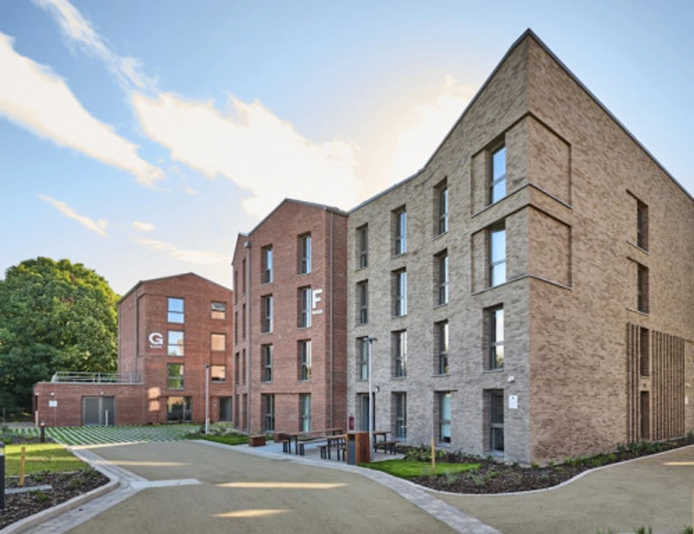 位于的学生公寓，明亮通风，交通便利