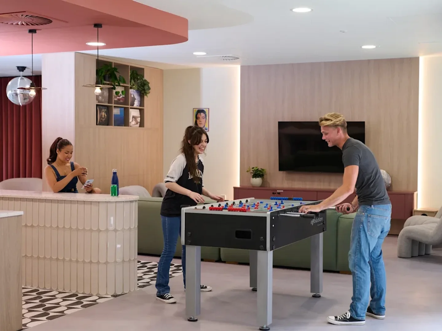 Student-friendly studio with excellent transport links in 