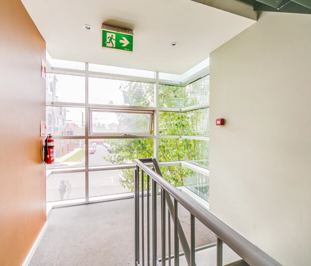 位于中心地带的学生独立工作室