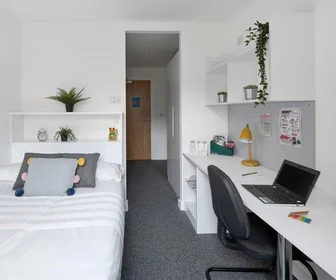 Estudio en 561A Bristol Road, imagen 6 de 19