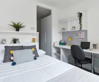 Estudio en 561A Bristol Road, imagen 7 de 19