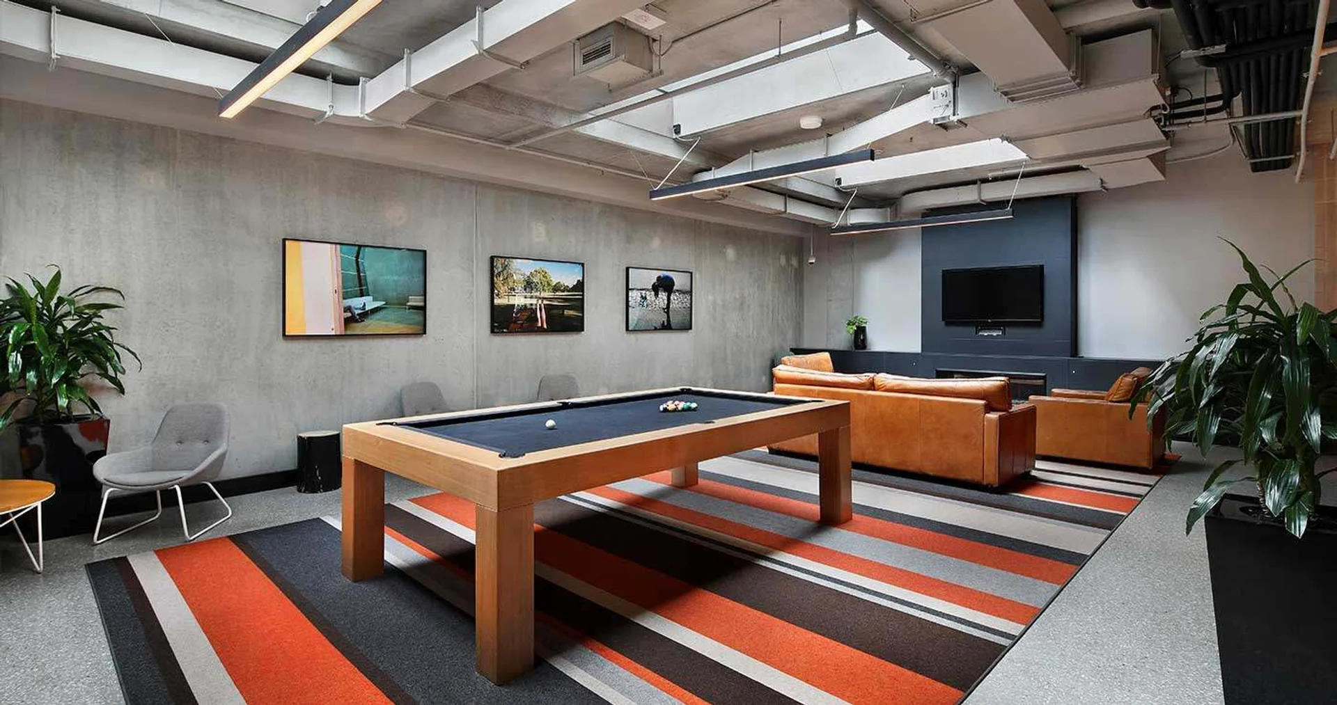 Student-friendly studio with excellent transport links in