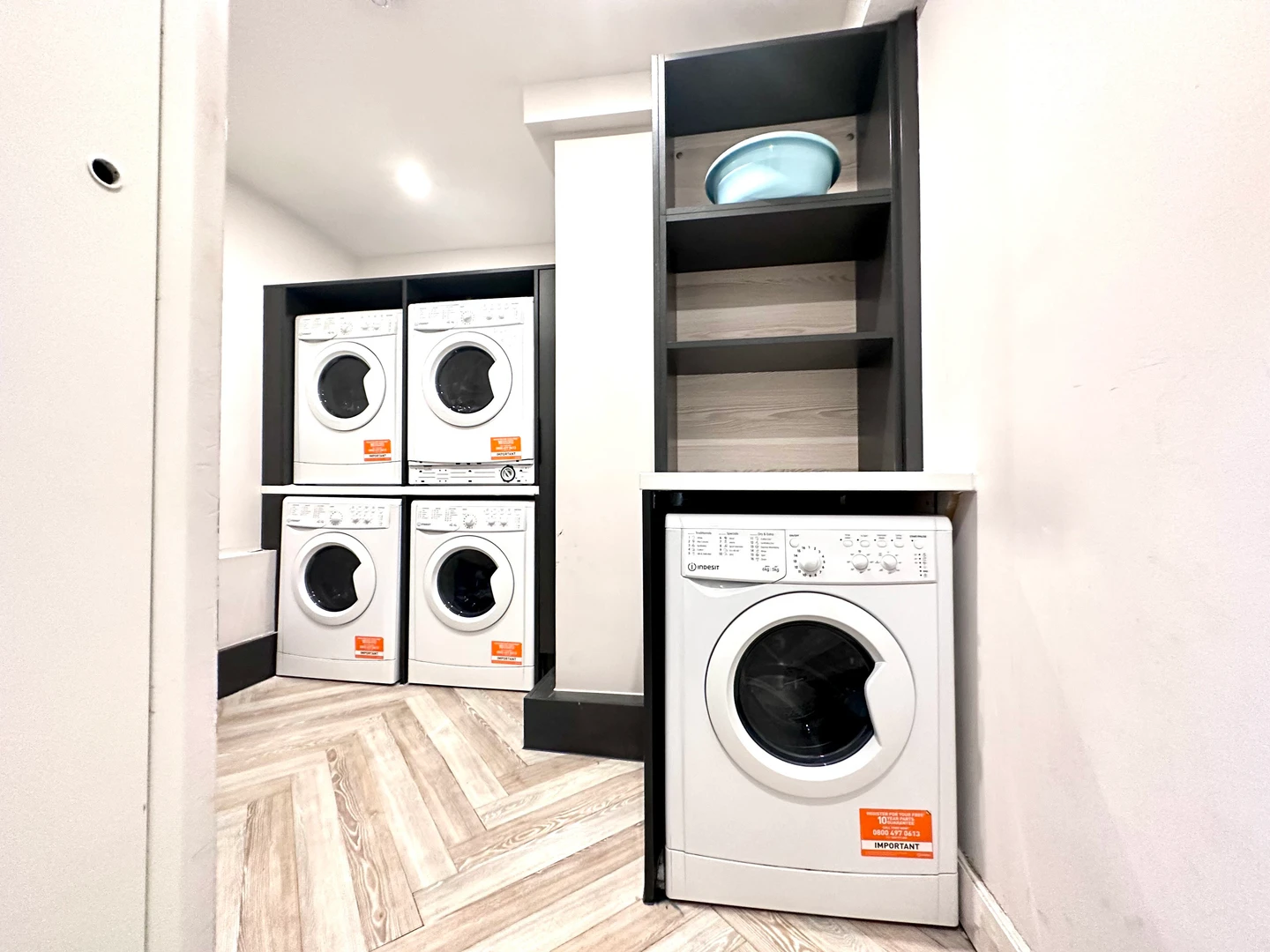 Praktyczna kawalerka w  zaprojektowana z myślą o potrzebach studentów