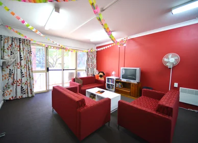 Studio at 12 Boundary Street, image 12 of 20
