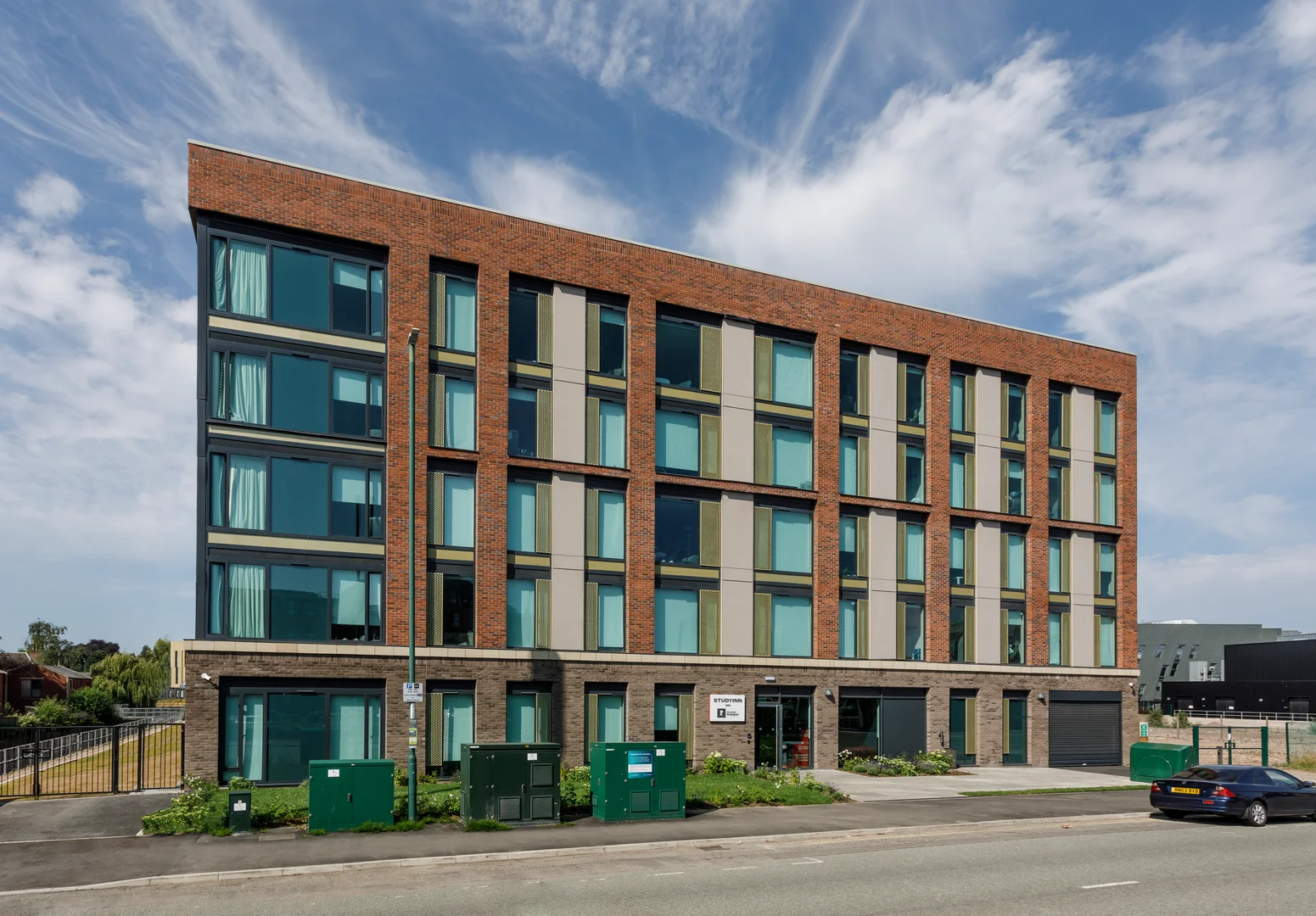 Compact studio apartment ideal for students in 