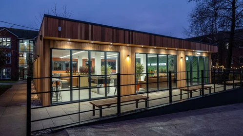 Quarto privado em 1 Paddington Village, imagem 15 de 20