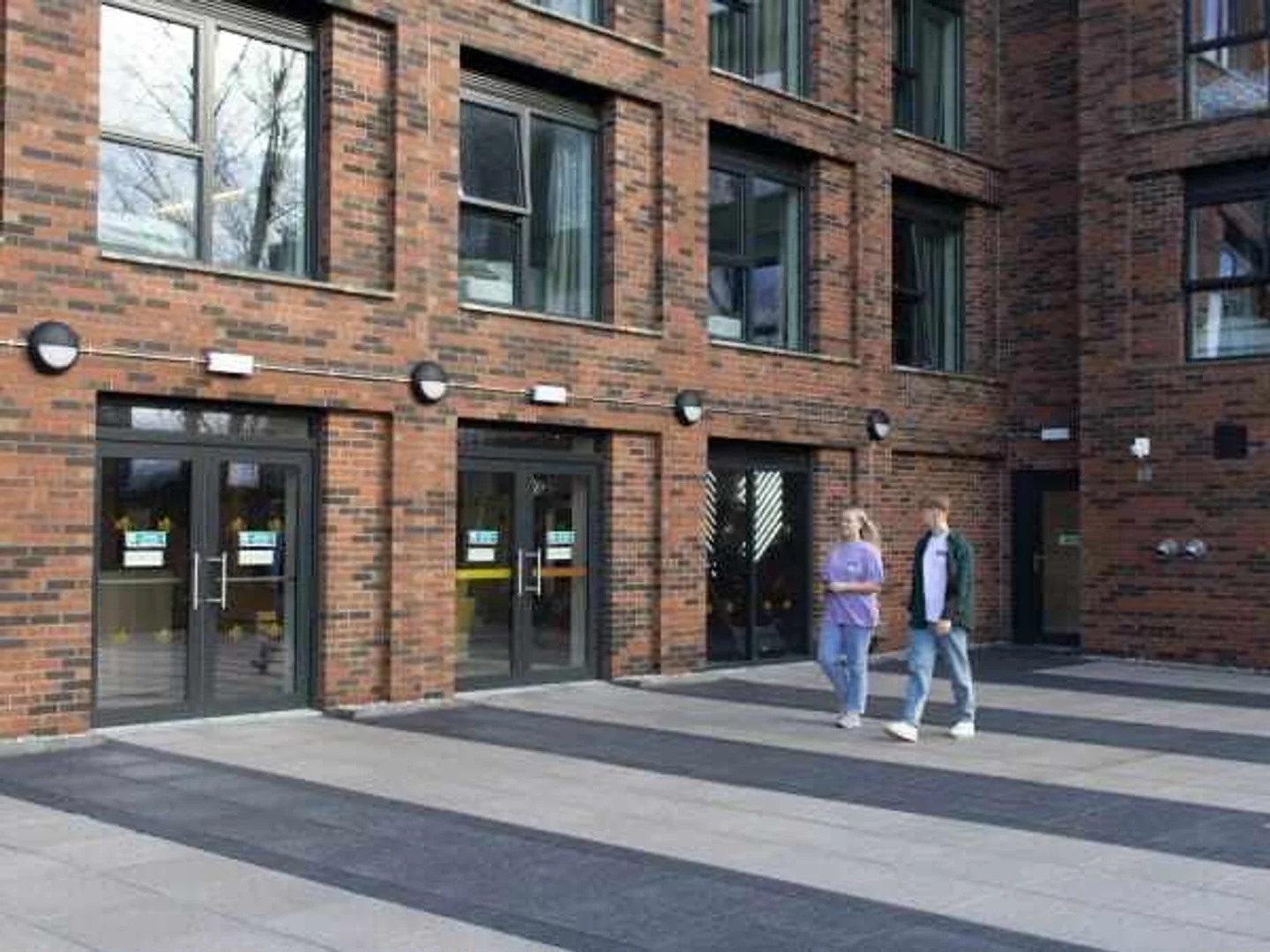 Studio moderne pour étudiants avec toutes les commodités dans